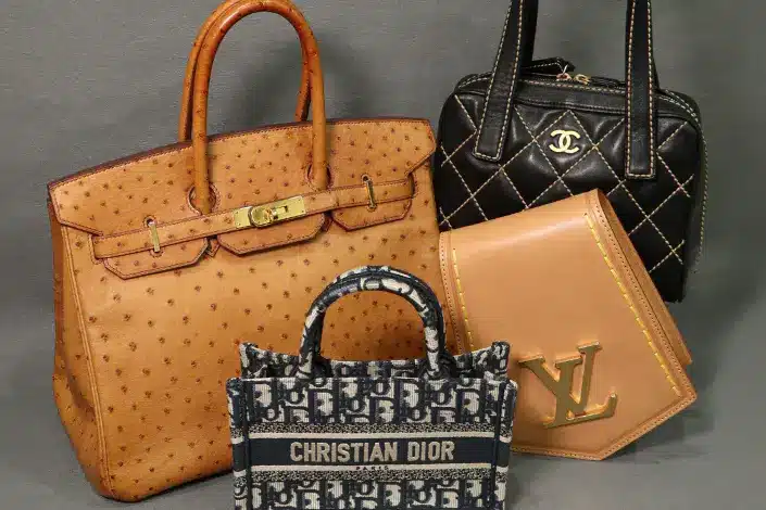 Blog Featured Images 3 is it better to pawn vs sell your luxury handbag